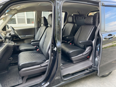 Чехлы на сиденья Honda Freed (GB5-GB8), 2016-2024, 6 мест, капитанские кресла, экокожа черная/ромб перфорация